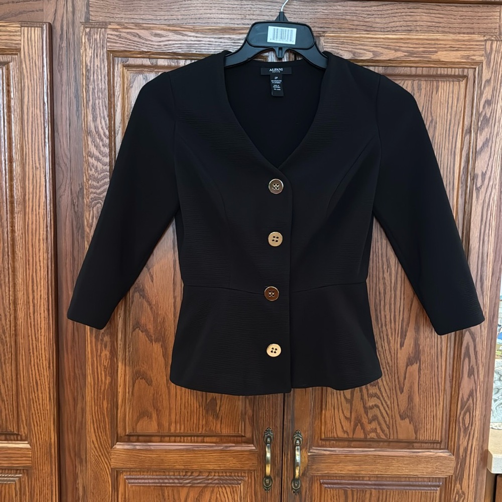Alfani peplum style jacket/blazer with shiny gold buttons. Perfect condition, 2P